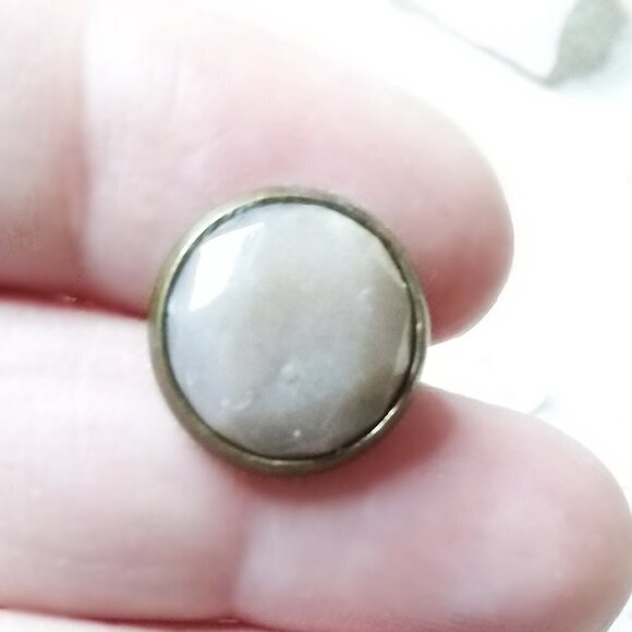 #1 ONLY! Dreamy + Classy! Large Taupe/Beige/Gray Colored Amazonite Post Earrings - Picture 5 of 8